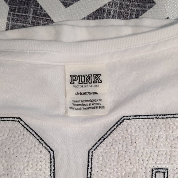 VS Pink sz small v-neck t-shirt* - Picture 5 of 7